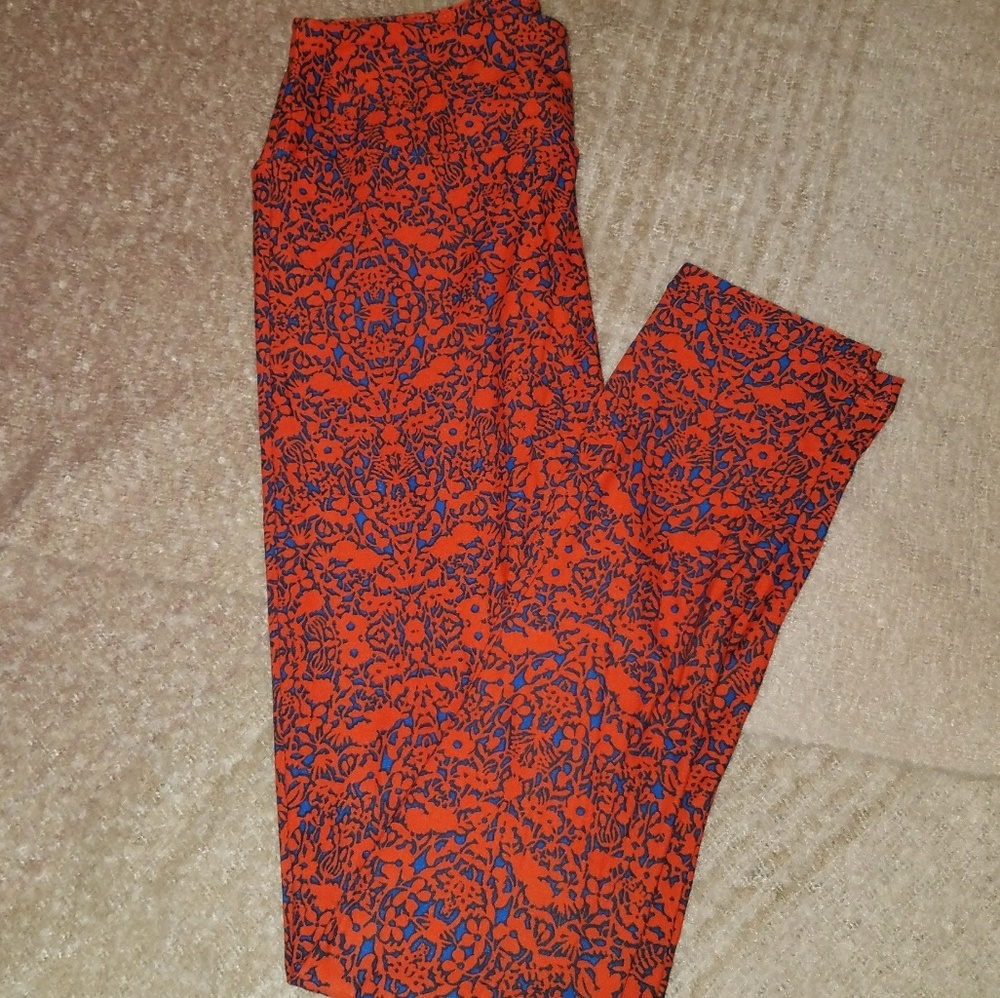 🌿  Lularoe OS leggings in Orange - NWOT